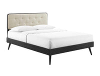 Cama de plataforma de madera con patas separadas 